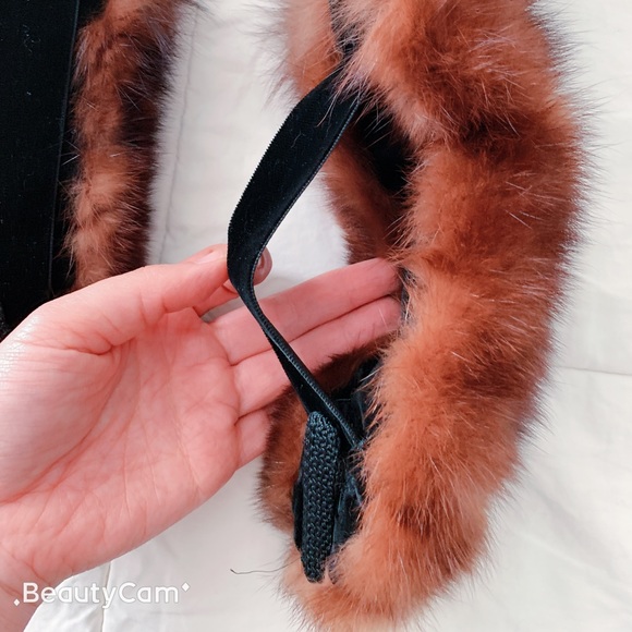 Genuine Fur Collar - Picture 4 of 8
